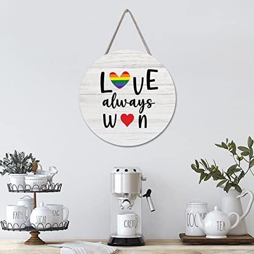 Sinal de boas -vindas LGBT Pride Round Wood Signs Retro Love sempre Ganhe Rainbow Heart Sinal Lesbian